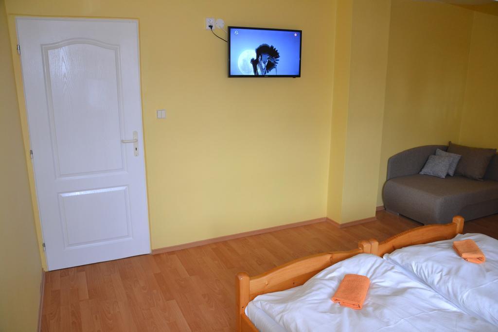 Penzion Chalupka Štrba Chambre photo
